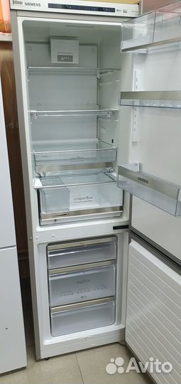 Холодильник Siemens Германия