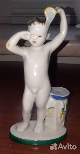 Статуэтка умывающийся мальчик (утро) лфз
