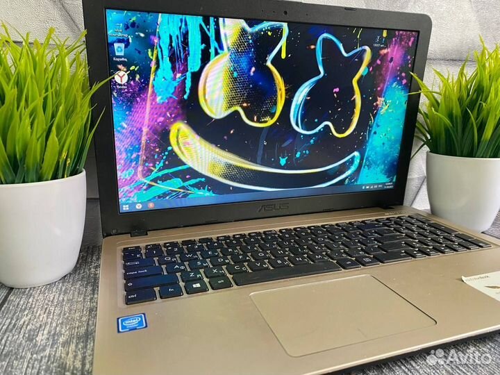 Быстрый asus/SSD/DDR4/Как Новый