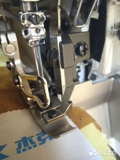 Оверлок jack e4s-4