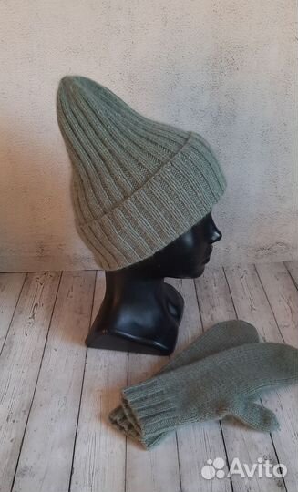 Шапка и варежки из кашемира