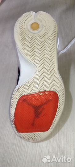 Баскетбольные кроссовки джордан