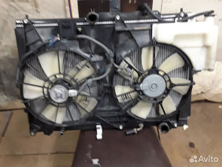 Радиатор охлаждения двигателя toyota estima