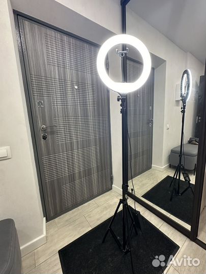 Кольцевая лампа