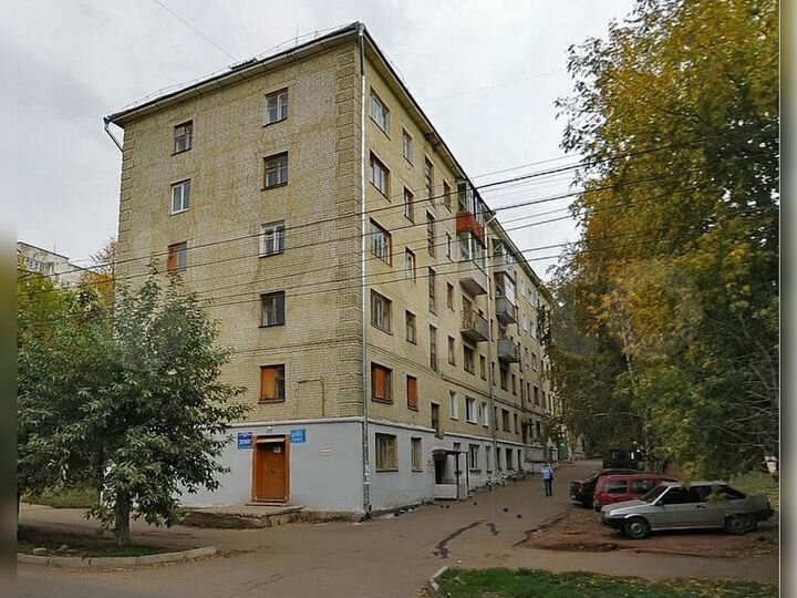 2-к. квартира, 43 м², 3/5 эт.