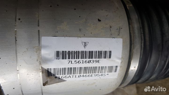 Пневмостойка передняя левая Cayenne Touareg Q7