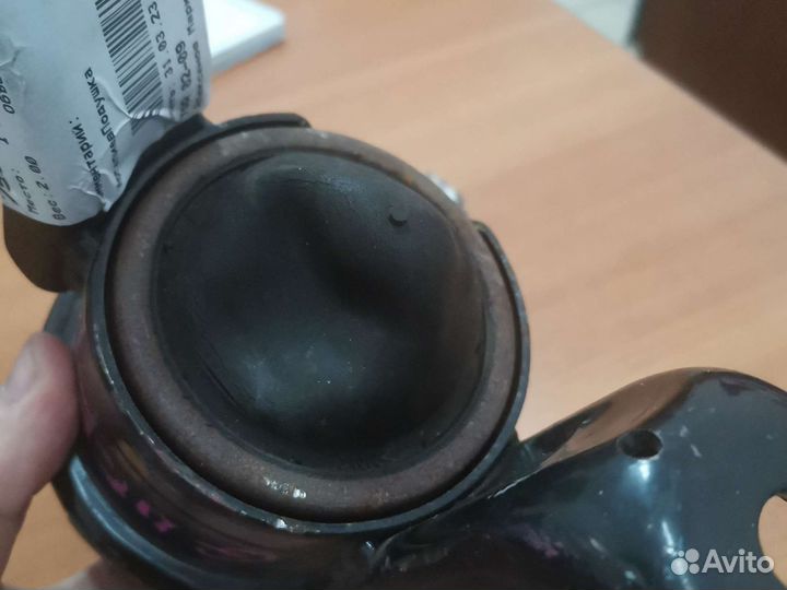 Подушка правая Mazda 6 GH