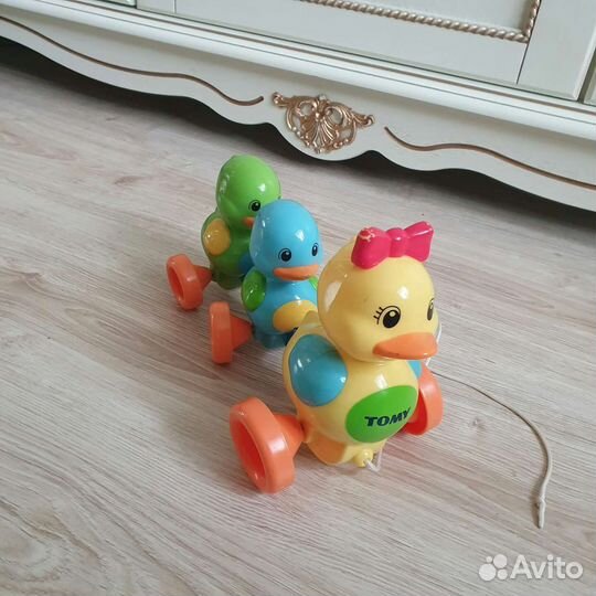 Игрушка музыкальная уточка Tomy