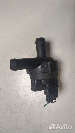 Насос водяной Cadillac Escalade 3, 2009