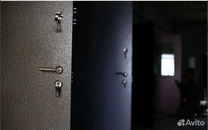 Дверь входная металлическая