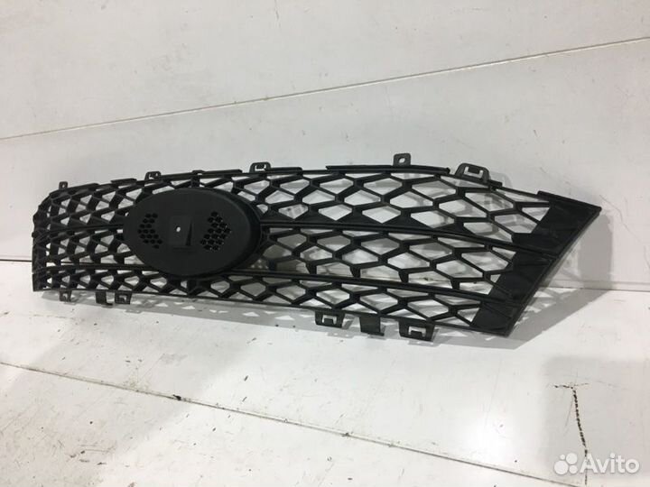 Решетка радиатора LADA Vesta 1 2015