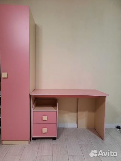 Детский гарнитур для двух девочек