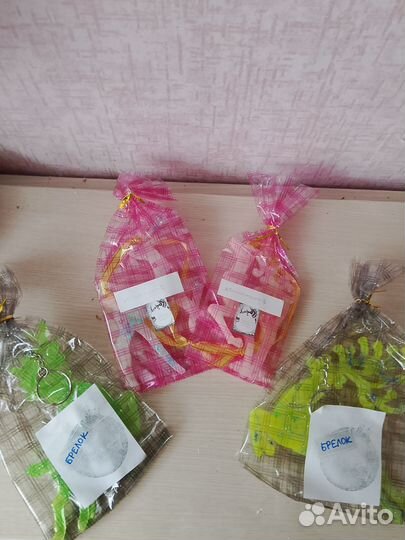 Ёлочные украшения и брелки