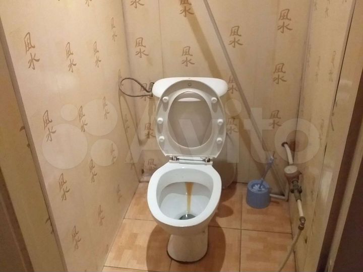 Комната 56 м² в 6-к., 2/2 эт.