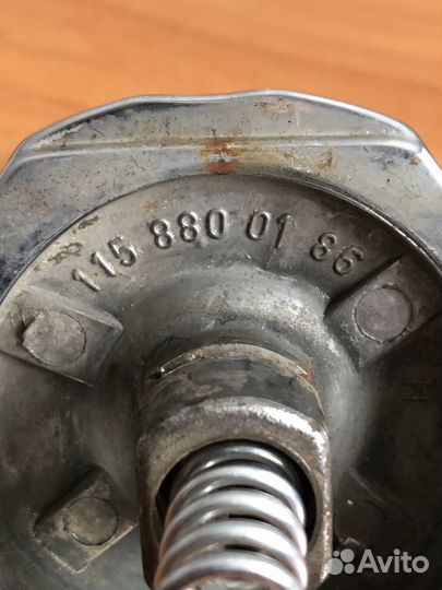 Эмблема Штерн на Решетку Мерседес W115/114/108