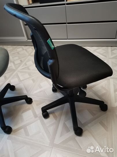 Компьютерное кресло для школьника бу
