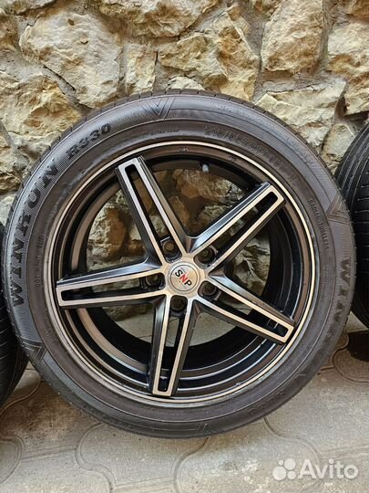 R17 Vossen 5/114.3