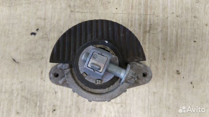 Подушка крепления двигателя Mercedes-Benz A2182400