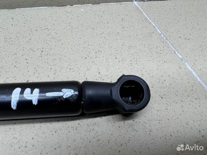 Амортизатор багажника Audi A3 8V czca 2014