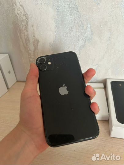 iPhone 11, 64 ГБ