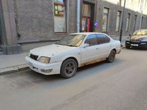 Toyota Vista 2.0 AT, 1994, битый, 200 000 км, с пробегом, цена 100 000 руб.