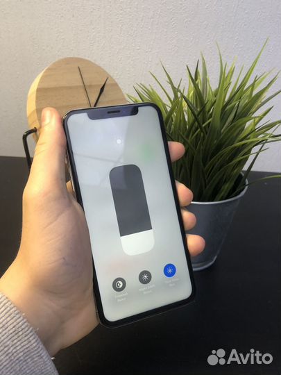 iPhone X, 64 ГБ