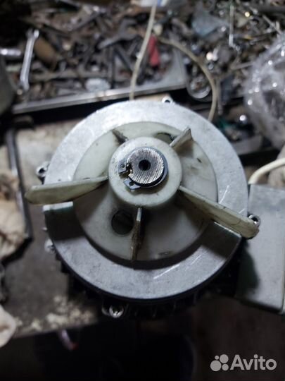 Мотор редуктор bonfiglioli Motovario 0.75 Itali