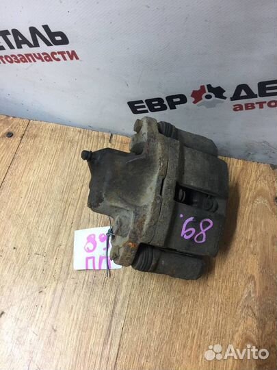 Суппорт тормозной передний правый Renault Sandero