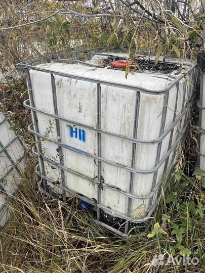 Емкость 1000л
