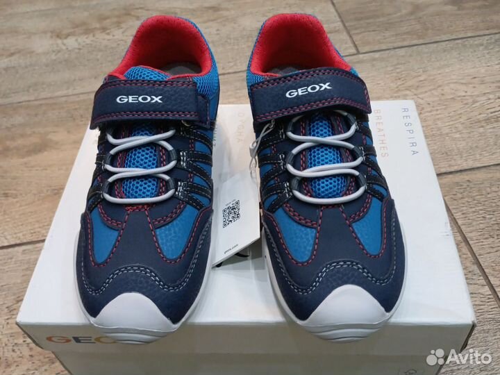 Кроссовки Geox 31p новые