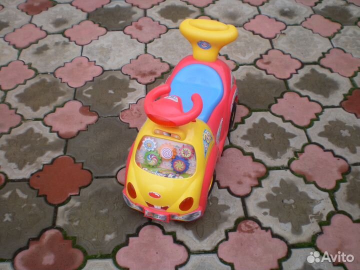 Машинка - каталка