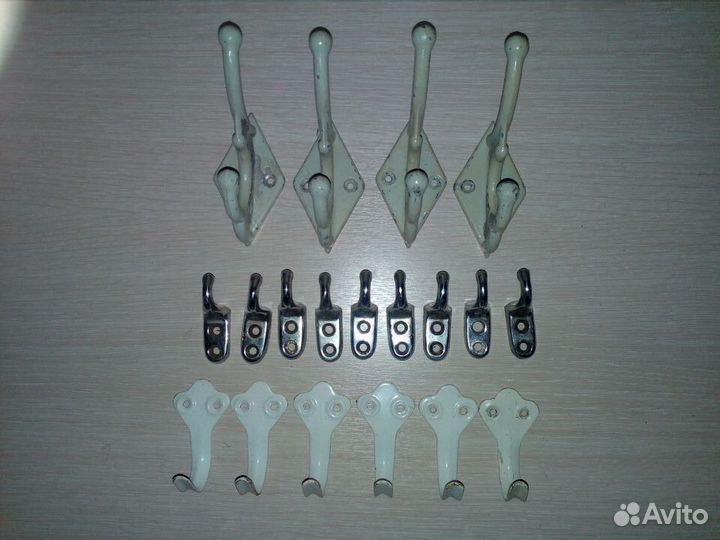 Крючки для одежды