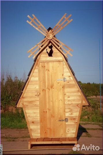 Уличный туалет деревянный BLU782