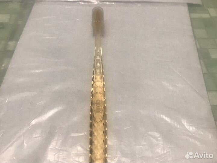 Зубная щётка