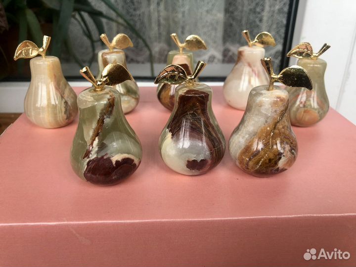 Груша из натурального камня Оникса