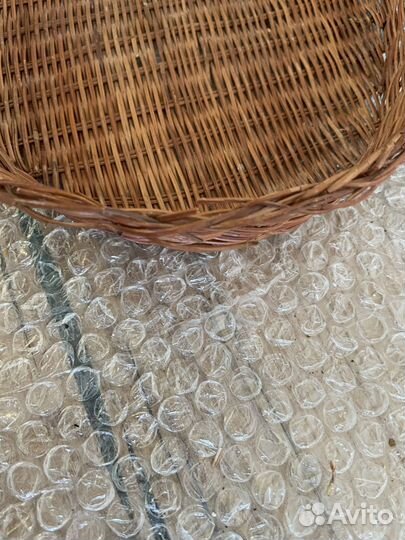 Набор из 3 керамических блюд в плетеных подставках