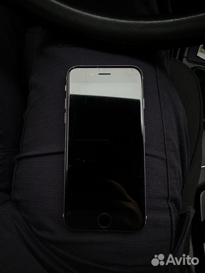 iPhone 6S, 32 ГБ