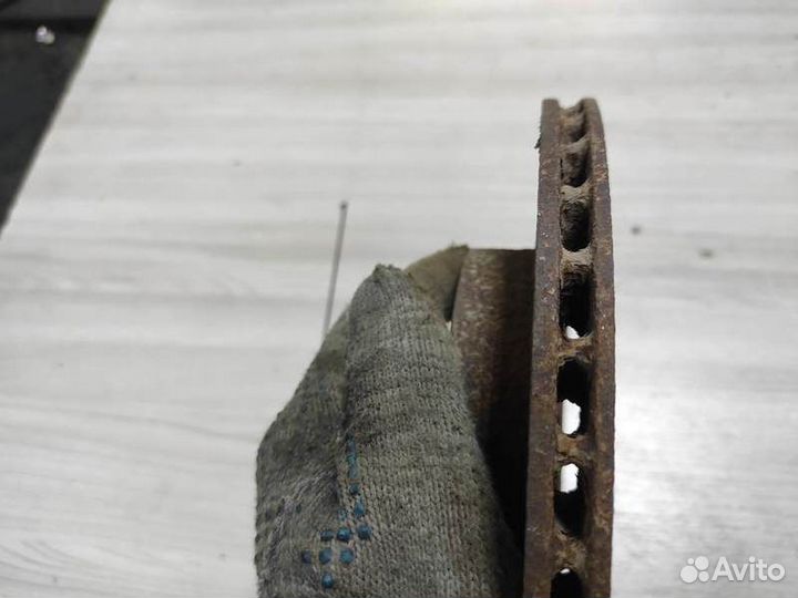 Диск тормозной передний Honda Fit GD с2001-2008г Ф