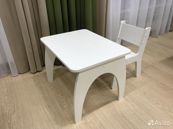 Детский стол и стул