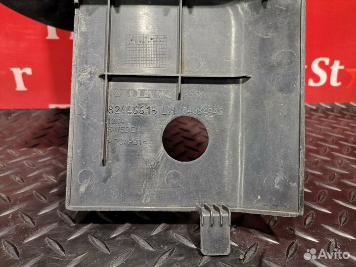 Накладка фары левая Volvo FH