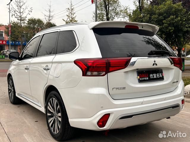 Mitsubishi Outlander 2.4 CVT, 2021, 27 000 км