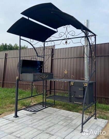 Мангал с крышей