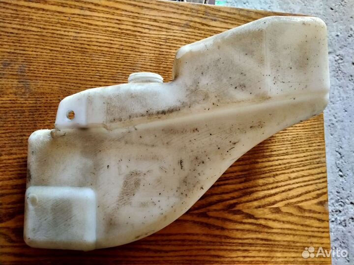 Бачок омывателя ваз 2110