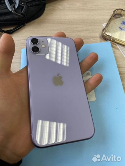 iPhone 11, 64 ГБ