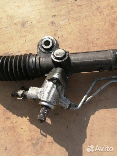 Рулевая рейка Nissan X-Trail T30 QR20