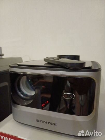 Проектор byintek x25