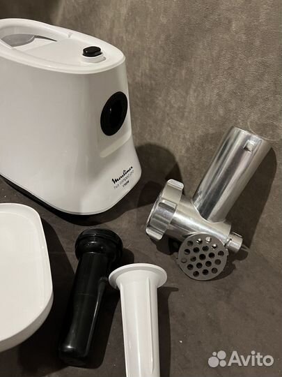 Электромясорубка Moulinex Compact PRO 3 в 1 ME3011