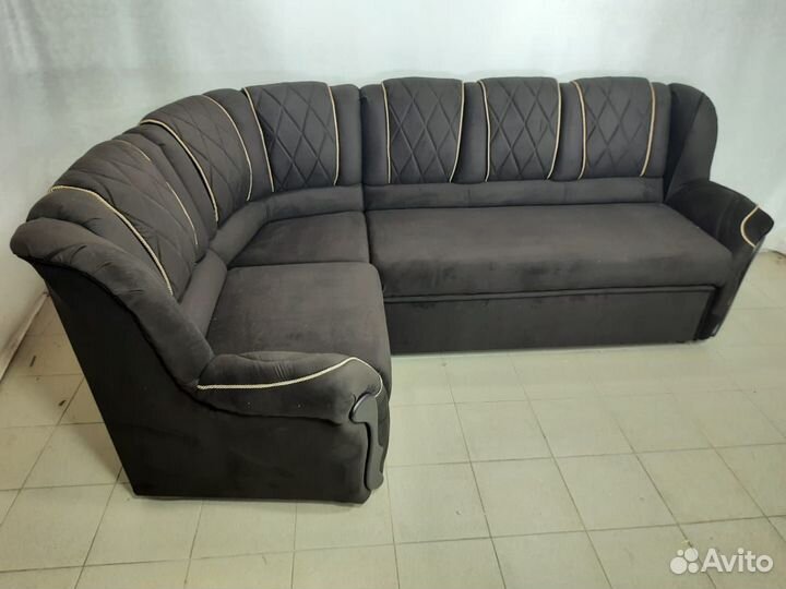 Угловой диван модера
