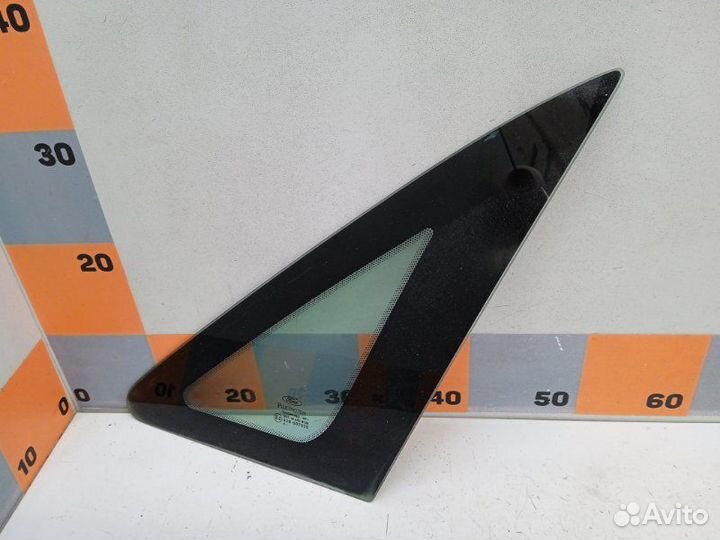 Стекло глухое зад. правое Ford Focus 1 1.8 1998