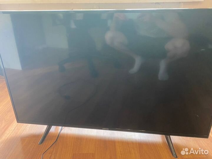 Телевизор Samsung SMART tv